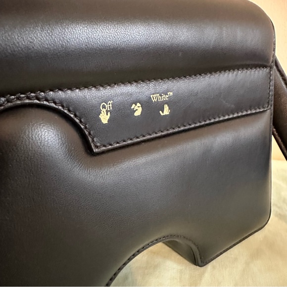 Womens Off-White Burrow 22 Cutout Leather Crossbody Bag Guaranteed Authentic - Picture 5 of 10